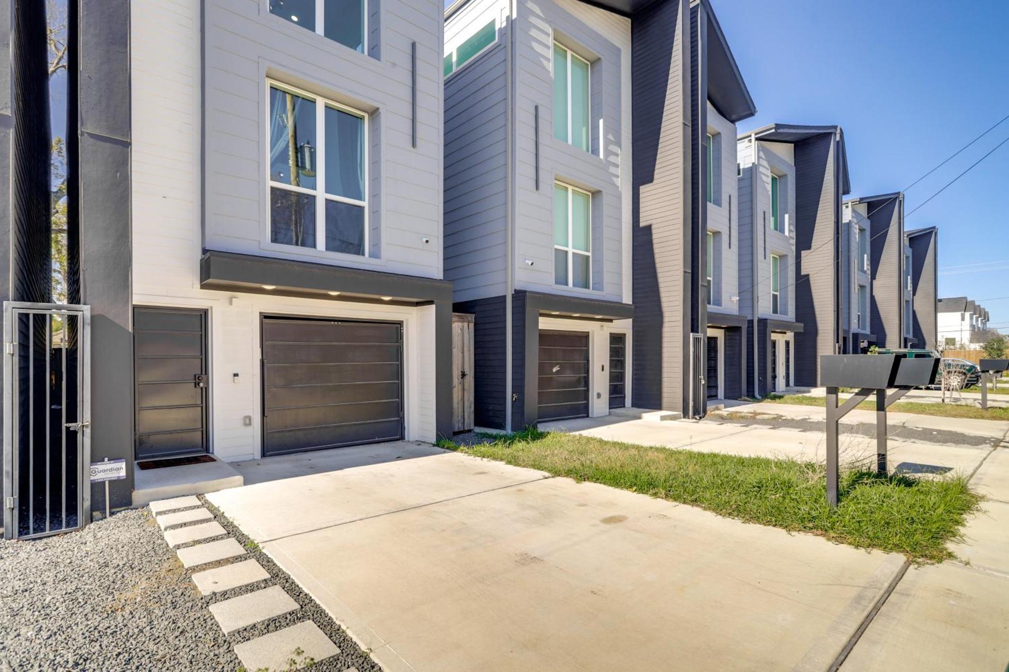 3 Mi To Dtwn Modern Townhome With Yard In ฮูสตัน ภายนอก รูปภาพ